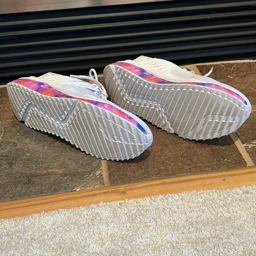 PUMA Sneakers, Pacer Future Bleached Tie-Dye Shoe, Men’s 7, Women’s 8 Great Cond - Picture 6 of 7